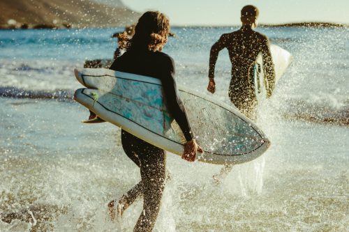 Read more about the article 10 Types Of Surfing Sports You Could Take Up